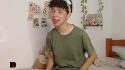 Cuddly online show from June 12, 6:29 pm