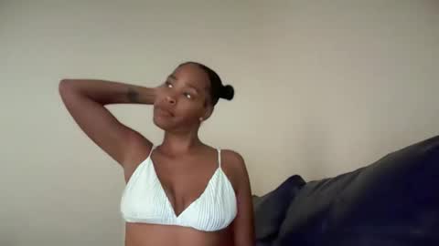 cum2charmxx online show from May 8, 7:41 pm