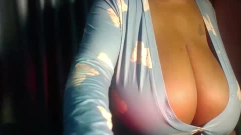 cum_girl_ online show from March 17, 7:08 pm