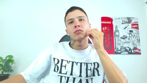 cumandres online show from June 16, 3:38 pm