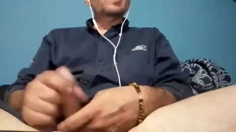 cumbian_chero online show from July 2, 3:15 am