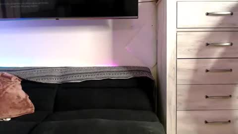 cumguzzlingskank online show from September 18, 8:51 am