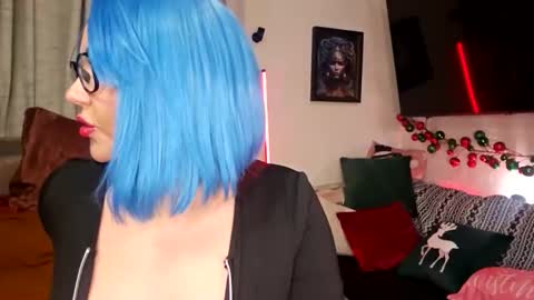 cumguzzlingskank online show from December 1, 9:29 am