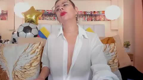 Cumming Loving online show from July 8, 8:12 pm