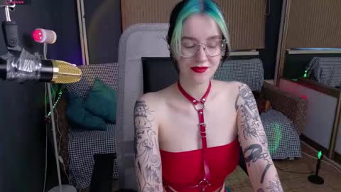 Snapshot of cumpotikeve chatting on September 26, 1:46 am CUMpotikEve online show from September 26, 1:46 am
