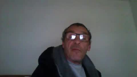 Alan online show from April 11, 3:27 pm