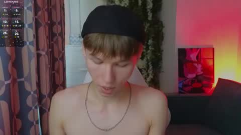 cumte_boy online show from June 29, 1:24 am