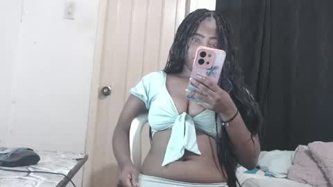 dominic and julieta... independent models online show from May 1, 10:42 am