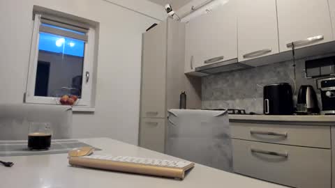 maria  alex online show from June 1, 2:24 am