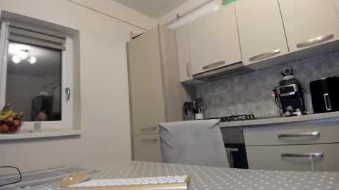 maria  alex online show from February 28, 10:03 pm