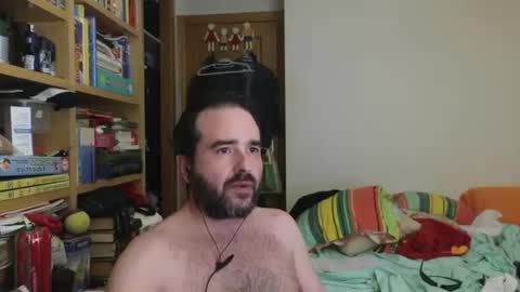 curiosillo1983 online show from June 18, 9:14 am