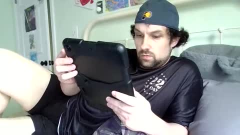 curiousguy8807 online show from April 22, 9:00 pm