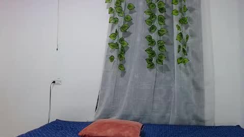 Pablo and emma online show from November 15, 9:44 am