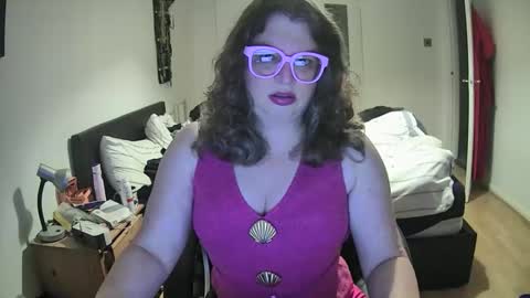 Shirley online show from October 16, 10:08 pm