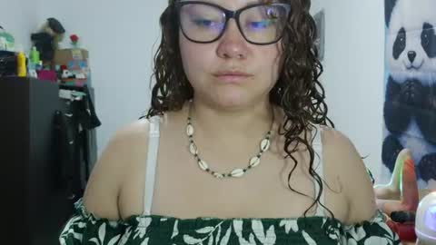 Vannesa online show from June 24, 12:17 am