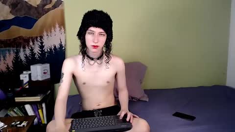 Snapshot of curlyytwink chatting on January 30, 1:31 pm Noah online show from January 30, 1:31 pm