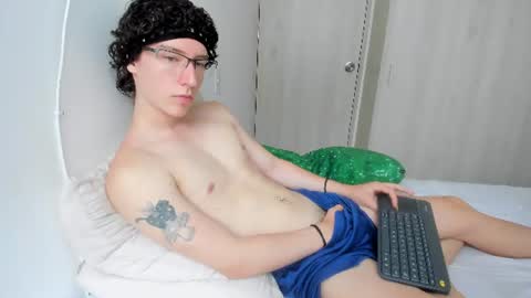 Noah online show from July 23, 3:42 pm