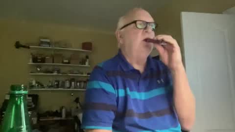 Snapshot of curo69 chatting on January 14, 4:39 pm ALAN online show from January 14, 4:39 pm