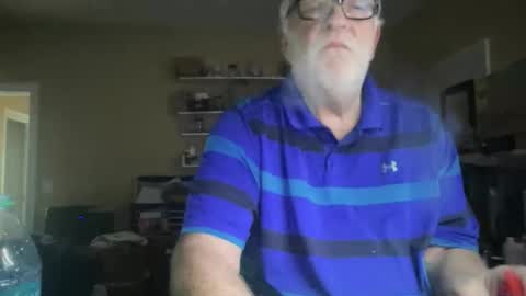 Snapshot of curo69 chatting on October 15, 5:58 pm ALAN online show from October 15, 5:58 pm