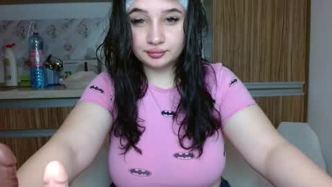 curvybombb online show from November 8, 8:34 pm