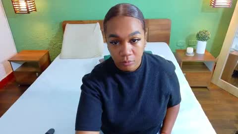 Danna online show from February 17, 1:55 pm