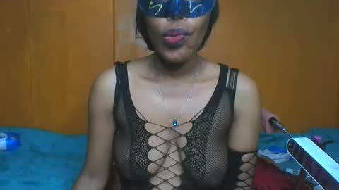 Snapshot of curvylyin chatting on September 22, 8:02 pm curvylyin online show from September 22, 8:02 pm