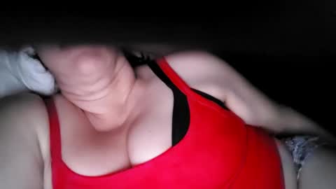 Snapshot of curvymomy69 chatting on October 2, 1:26 am Milfmomma online show from October 2, 1:26 am