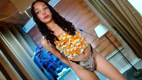 BBY CURLYHANNA online show from July 22, 12:29 pm