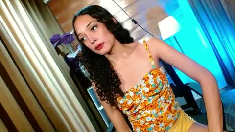 BBY CURLYHANNA online show from June 13, 4:06 pm