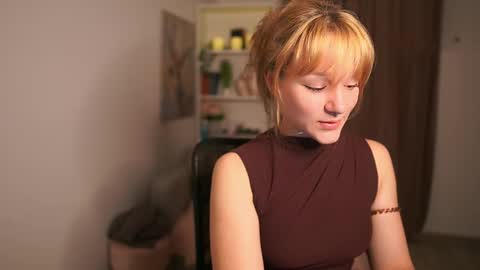 Coco online show from November 24, 8:18 pm