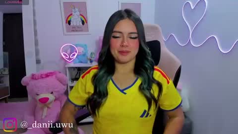 Dani  online show from June 24, 6:09 am