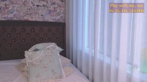 Everyday stream in the same time online show from July 9, 7:45 am