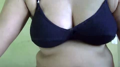 Snapshot of cute_diyu chatting on October 19, 4:39 am Diyu online show from October 19, 4:39 am