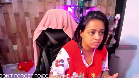    Independent Model online show from November 10, 10:23 pm