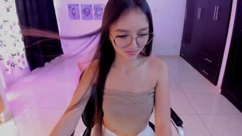 Bella Fox online show from January 7, 3:39 pm