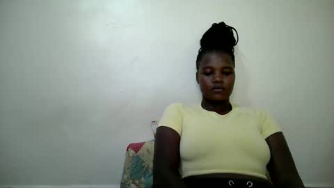 Snapshot of cute_heaven chatting on October 8, 8:42 am cute_heaven online show from October 8, 8:42 am
