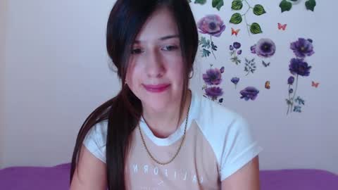 Isabella online show from May 5, 2:51 am