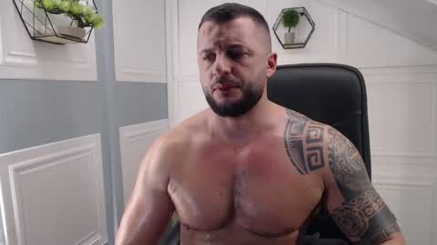 Cute Johny01 online show from February 15, 6:48 am