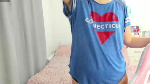 Snapshot of cute_kate0 chatting on September 16, 10:06 am cute_kate0 online show from September 16, 10:06 am