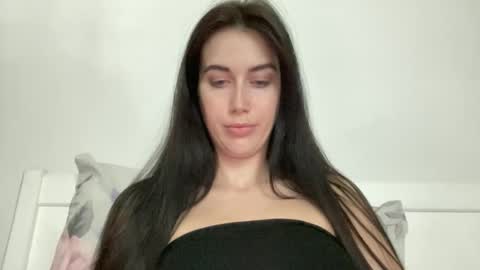 cute_kriss94 online show from May 9, 6:03 pm