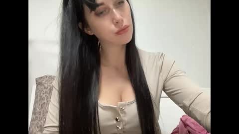 cute_kriss94 online show from February 11, 3:38 pm