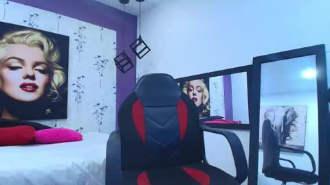 Snapshot of cute_laira chatting on October 21, 1:16 pm Laira online show from October 21, 1:16 pm