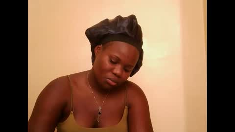 cute_latifah online show from March 17, 10:53 am