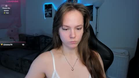 Emily online show from September 20, 1:25 pm