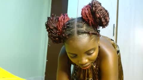 cute_lorna online show from April 26, 1:42 pm