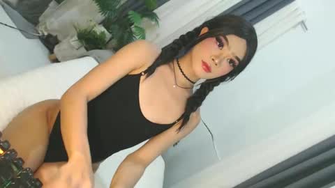 Jane online show from May 4, 2:12 pm