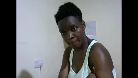 Snapshot of cute_marion chatting on October 23, 12:01 am cute_marion online show from October 23, 12:01 am