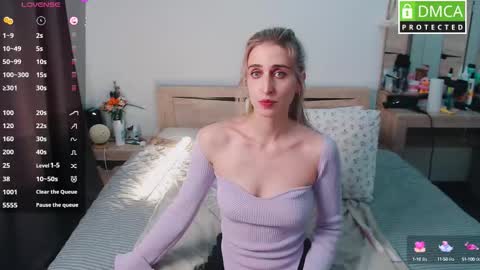 Snapshot of cute_milana chatting on October 15, 1:34 pm Milana online show from October 15, 1:34 pm