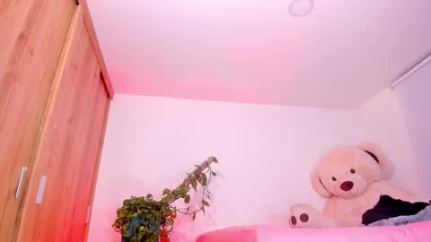 sexy paula  online show from November 14, 6:37 am