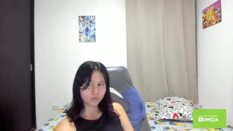 Snapshot of cute_rouss chatting on October 19, 5:12 am ROUSS online show from October 19, 5:12 am